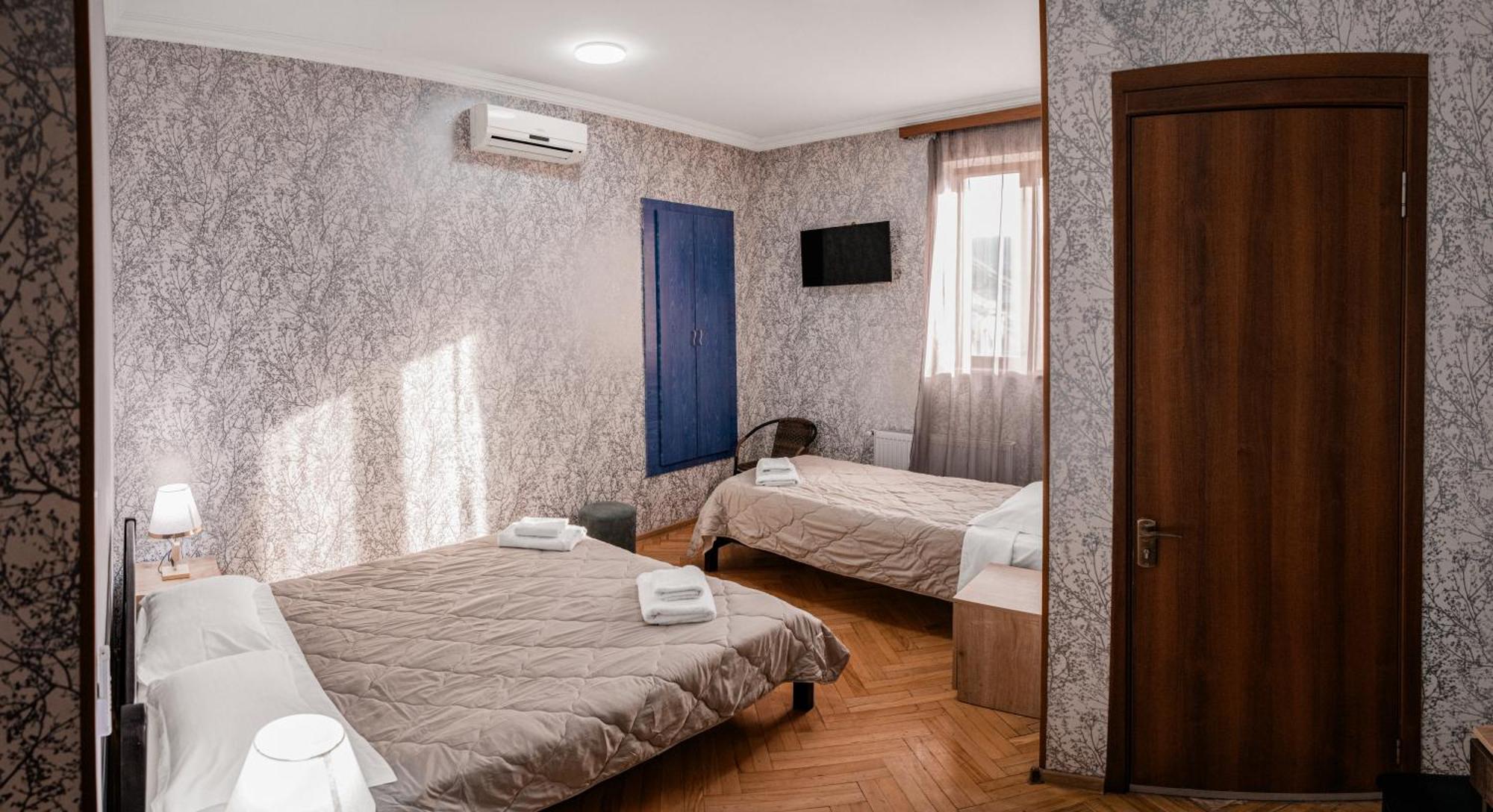 Lotus Hotel Τυφλίδα Εξωτερικό φωτογραφία